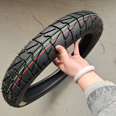 Precio accesible 90/90-18 909018 90/90 18 neumático de moto sin tubo para el mercado de América del Norte