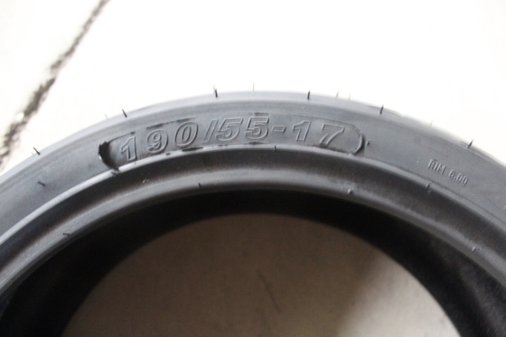 Capacitación de carga alta Capacitación de neumáticos de 17 pulgadas neumáticos para motocicletas 190/50-17 190/55-17 200/50-17