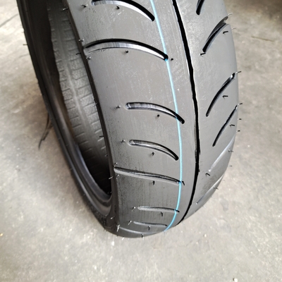 Resistencia a la tracción 10.5 neumático de motocicleta/ neumático 130/60-13 TL para y capacidad de producción