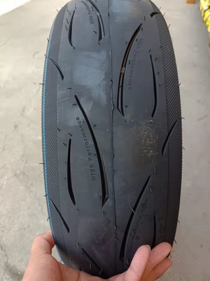 neumático de motocicleta de caucho natural neumático sin tubos 140 60 17 OEM aceptado