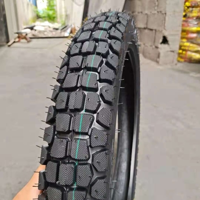 Pneus de motocicletas 2.75-17 Casilla de neumáticos sin tubo con tecnología avanzada