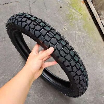 Pneus de motocicletas 2.75-17 Casilla de neumáticos sin tubo con tecnología avanzada