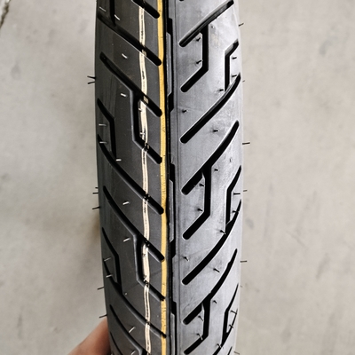Pneumático de motocicleta 90/90/18 Venta sin tubos por Real con 6PR/8PR Ply Rate y 3.8kg de peso