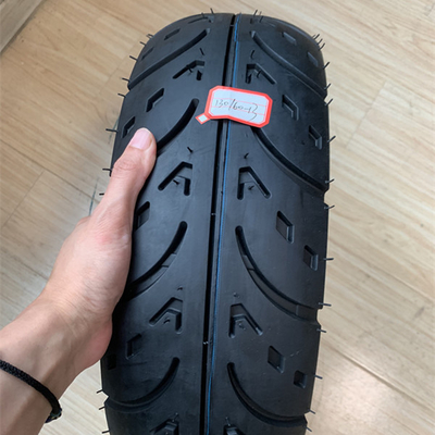 Máquina profesional de cambio de neumáticos de motocicleta 130/60-13 con resistencia a la tracción 10.5