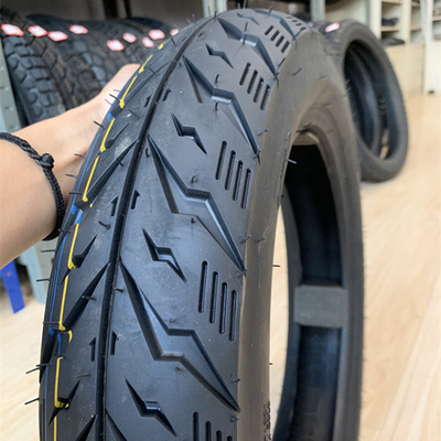 Contenido en caucho del 35% al 55% de los neumáticos Leo Motocicleta 100/90-14 para distribuidores del puerto de Qingdao