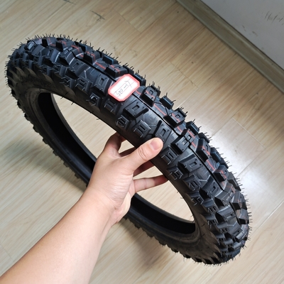 Panther Pneumático para motocicletas 3.00-17 para puerto de carga Qingdao y 20000 KM de vida útil