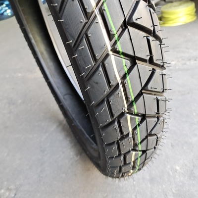 Pneus de piedra de fuego de alta resistencia a la tracción Pneus de motocicleta 90 90 19 en el puerto de Qingdao