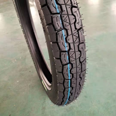 Carga en el puerto de Qingdao 300X17 Pneus Firestone Motocicleta con vida útil extendida