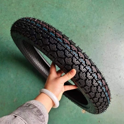 90/90-18 Pneumático de motocicleta de carreras Pneumático sin tubo Durabilidad de vida útil 20000 KM Casca de neumático