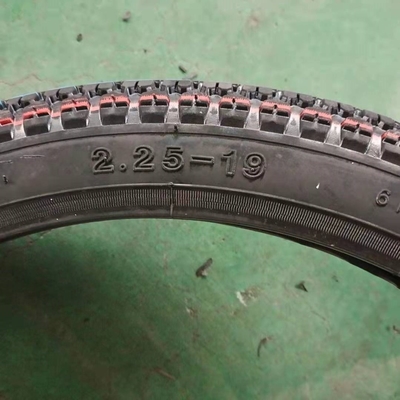 5000 piezas por día Resistencia a la tracción 10,5 neumáticos de motocicleta chinos 2,25 X 19 creíble