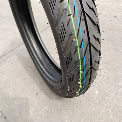 Contenido de caucho del 35% al 55% neumáticos para motocicletas sin tubos 100/80-14 90/80-14 con larga vida útil