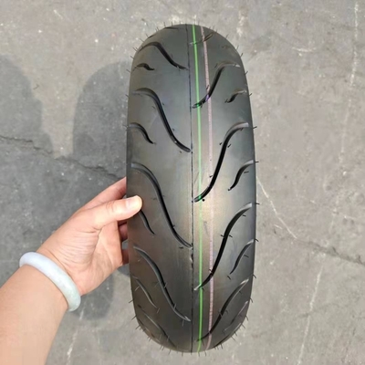 Contenido de caucho del 35% al 55% neumático de motocicleta 130/90-10 6Pr sin tubo para el mercado africano