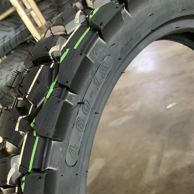 Super 460-18 neumáticos y tubos de gomas para motocicletas en el puerto de Qingdao