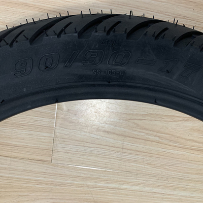 Pneumático de motocicleta de diseño profundo de súper caucho 90/90-17 para reparación/reemplazo