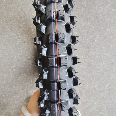 110/90-19 y 80/100-21 neumáticos para motocicletas fuera de carretera para el transporte del puerto de Qingdao