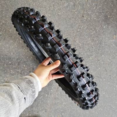 110/90-19 y 80/100-21 neumáticos para motocicletas fuera de carretera para el transporte del puerto de Qingdao
