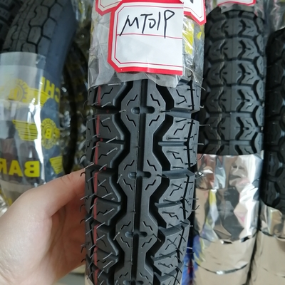 Resistencia a la tracción 10,5 neumático de motocicleta de súper caucho 300-17 para carga en el puerto de Qingdao