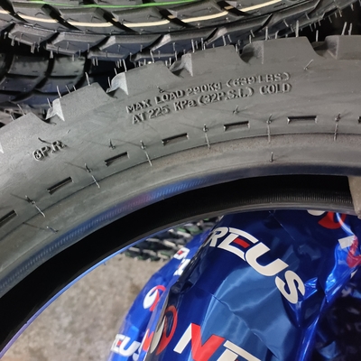 Super 110/90-16 110/90-17 Tubo de motocicleta y neumático sin tubo adecuado para todo tipo de clima