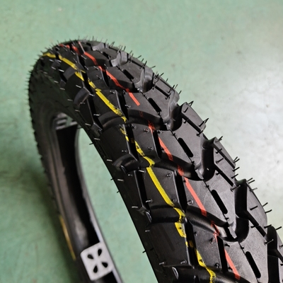 Pneumático de moto 2.75-17 sin tubo Clase A 5000 piezas por día Producción con diseño profundo