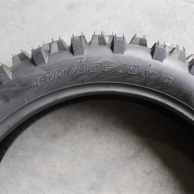 140/80-18 140/80/18 140 80 18 neumático de motocicleta con un contenido de caucho del 35% al 45% TL 6,8 kg