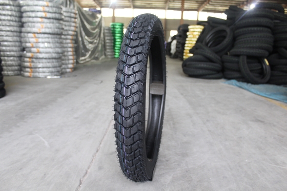 Pneus de motocicleta Kenda 300x18 275x18 90/90-18 Presión de aire 280kpa Capacidad de carga 180kg