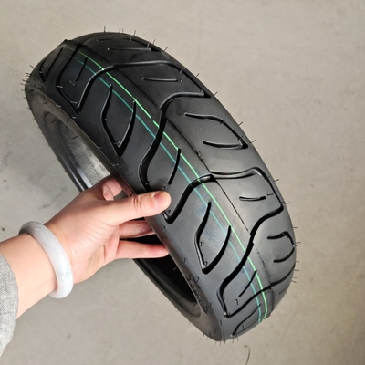 130/70-13 neumático de motocicleta neumático de scooter eléctrico en Indonesia con presión de aire de 280kpa