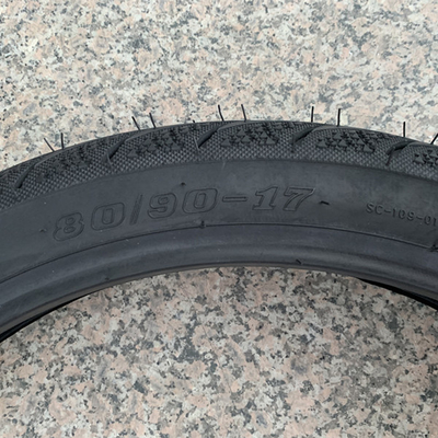 35%-55% Contenido de caucho 80/90-17 neumáticos de motocicletas para el mercado africano de Direct