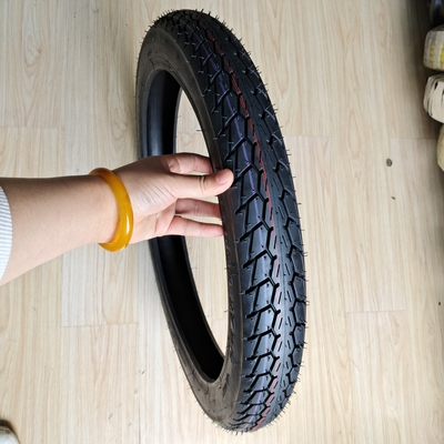 Super neumáticos para motocicletas 70/100-17 60/100-17 para el mercado africano dentro del puerto de Qingdao