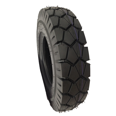 4.00-8 TUKTUK TIRE en el mercado africano Tiempo de entrega dentro de 25 días y hecho para TUKTUK