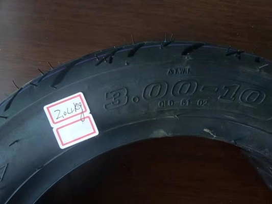 Top- 3.00-10/30010 neumático de motocicleta con clasificación de pliegue 6PR/8PR y contenido de caucho del 30% al 55%