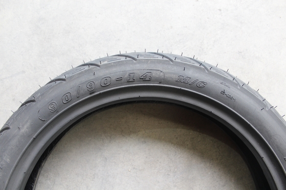 Tamaño del neumático 14 pulgadas neumático sin tubo para scooter 80/90-14 90/90-14 100/80-14 puerto de carga puerto de Qingdao
