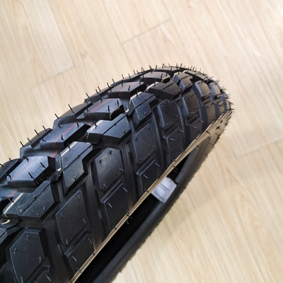 Mercado Africano Pneumático sin tubo para motocicletas 100/90-17 con y 5000 pcs Producción diaria