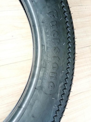 Diseño de patrón profundo de neumáticos de motocicleta de tubo interno 4.50-18 4.00-19 para una fácil instalación