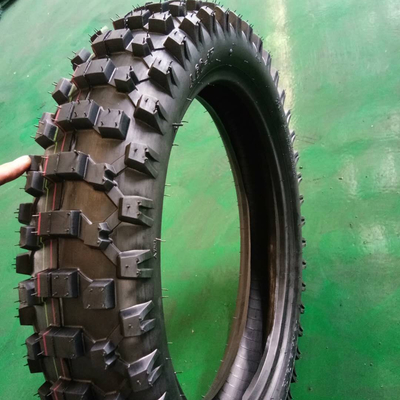 Diseño de patrón súper profundo de neumáticos y tubos de motocicletas diseñados para motocicletas
