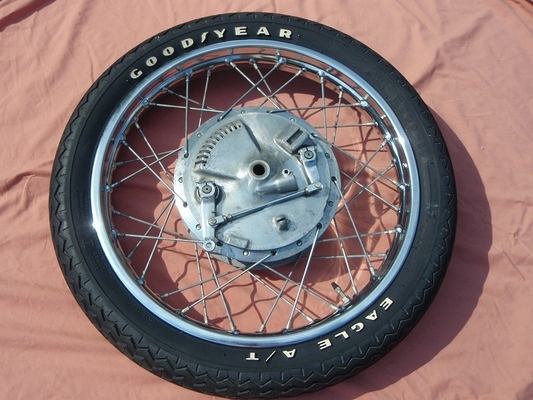 130/90-15 Moto neumáticos sin tubo para motocicletas neumáticos de caucho natural acero de nylon
