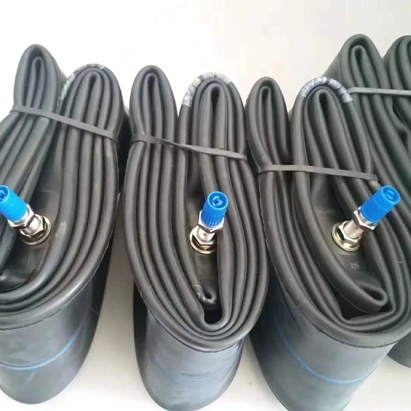 Las válvulas de caucho butílico para motocicletas 2.75-17 con resistencia de 10-12 MPA