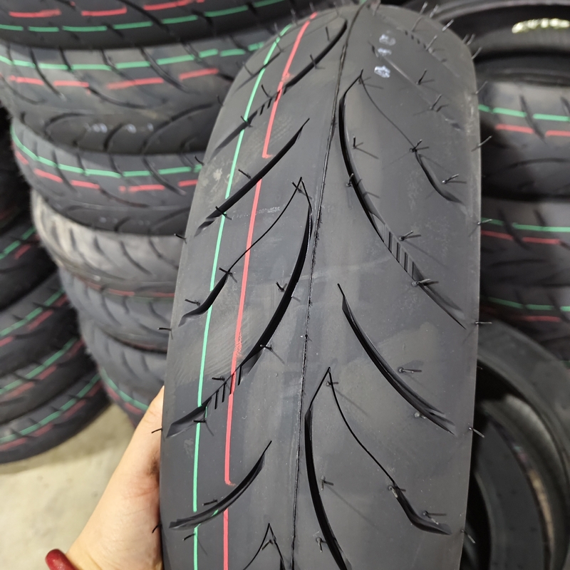 Pneumático directo sin tubo para motocicletas 140/70-17 con 35%-55% de contenido de caucho en Qingdao