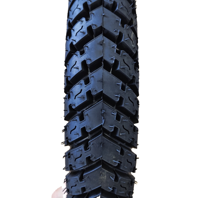 Pneus de motocicleta de caucho natural con carcasa de neumático resistente directo Pneus de motocicleta3.00-17