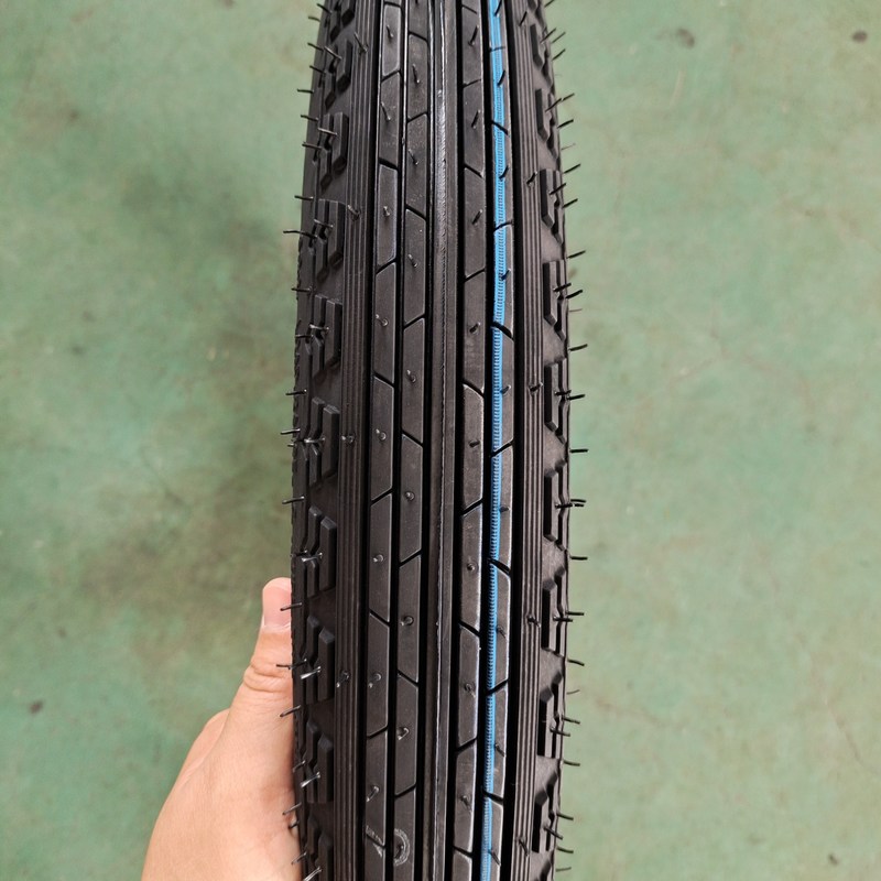 6pr/8pr neumáticos de motocicleta de caucho natural de acero de nylon 2.50-18 mejor