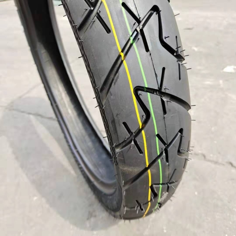 Envío rápido en 25 días 90/90-18 neumáticos de motocicleta con diseño profundo