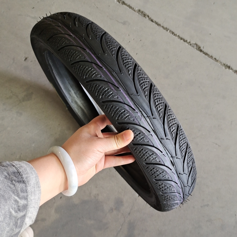 Pneumático sin tubo para motocicletas 80/90-17 70/80-17 70/90-17 90/80-17 con clasificación Ply 6pr/8pr