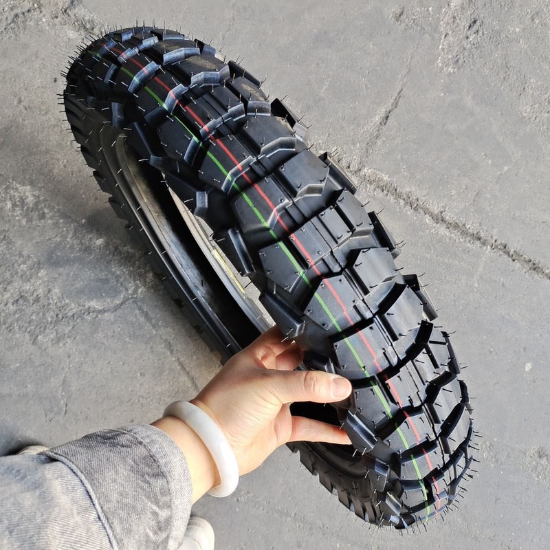 neumáticos de motocicletas neumáticos negros directos carcasa de neumáticos de color resistente