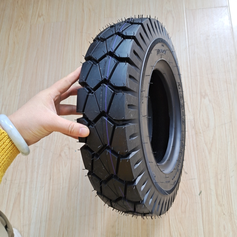 OEM Acceptable Pneumático de motocicleta Pneumático de alta velocidad 4.00-8 con caucho natural de acero de nylon