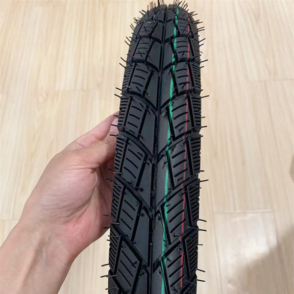 Accesorios para motocicletas Casilla de neumáticos de 17 pulgadas para las necesidades del mercado africano
