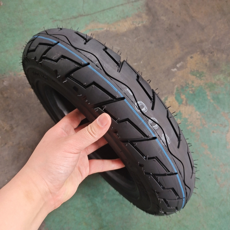 Pneumático de motocicleta sin tubo 3.50-10 3.00-10 con materia prima natural de caucho acero nylon