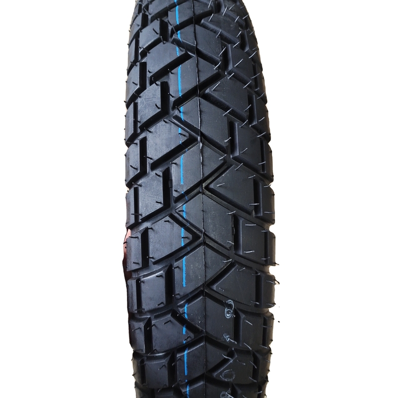 35%-55% Contenido de caucho 120/80-18 Ruedas de motocicletas neumáticos Diseño profundo para el rendimiento