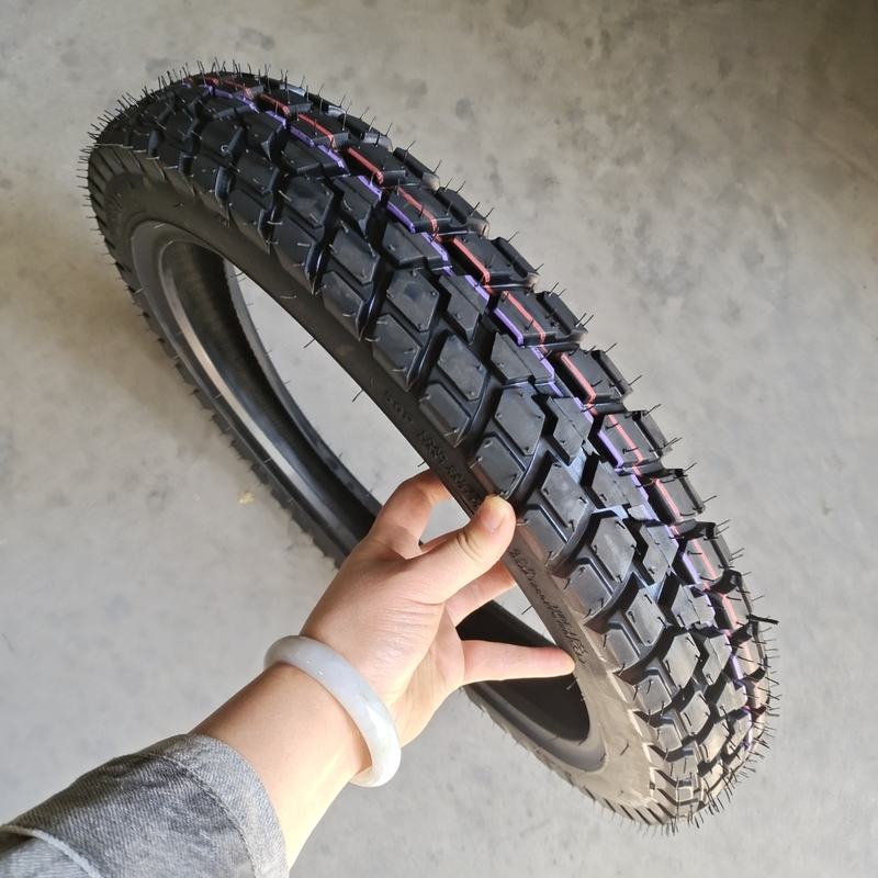 neumáticos de motocicleta negros de alta fiabilidad en Qingdao