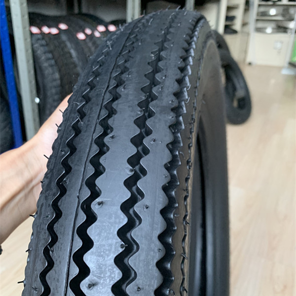 3.25 19 neumático de motocicleta con puerto de carga Qingdao y 20000 KM de vida útil