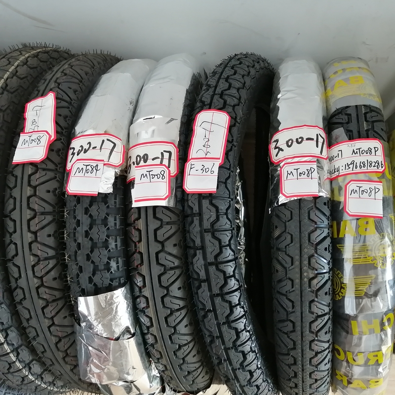 Pneumáticos y tubos de motocicletas 3.00-17 Casilla de neumáticos de tubos naturales Entrega en 25 días