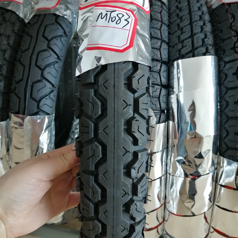 Mercado africano neumáticos para motocicletas sin tubos y de tipo de tubo con carcasa de neumáticos